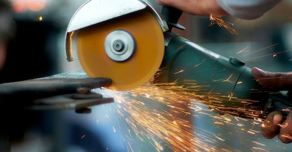 The 6 Best Angle Grinder Wheel for Cutting Metal: Reviews and Guide