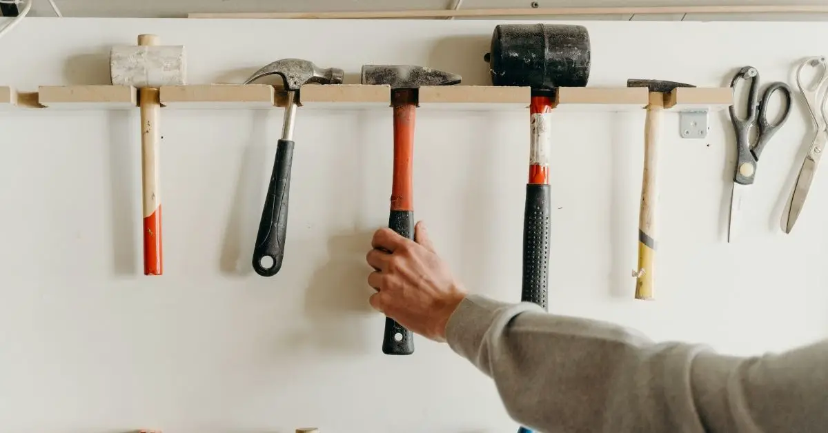 The 6 Best Masonry Hammers for a Professional Job