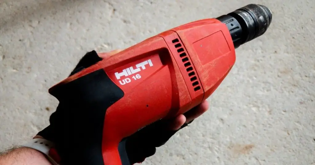 Can You Use 18v Batteries in a 12V Drill