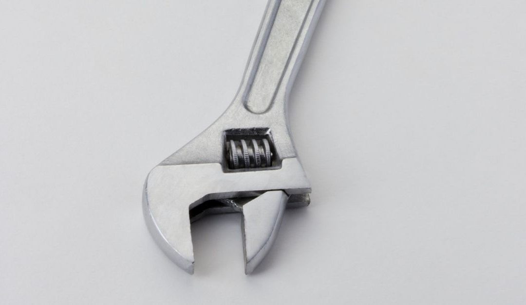 How To Use Adjustable Wrench: 9 Helpful Tips