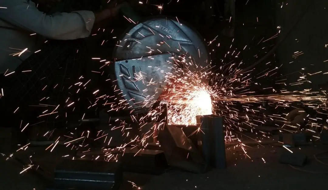 How to Weld Bandsaw Blades: 7 Helpful Tips